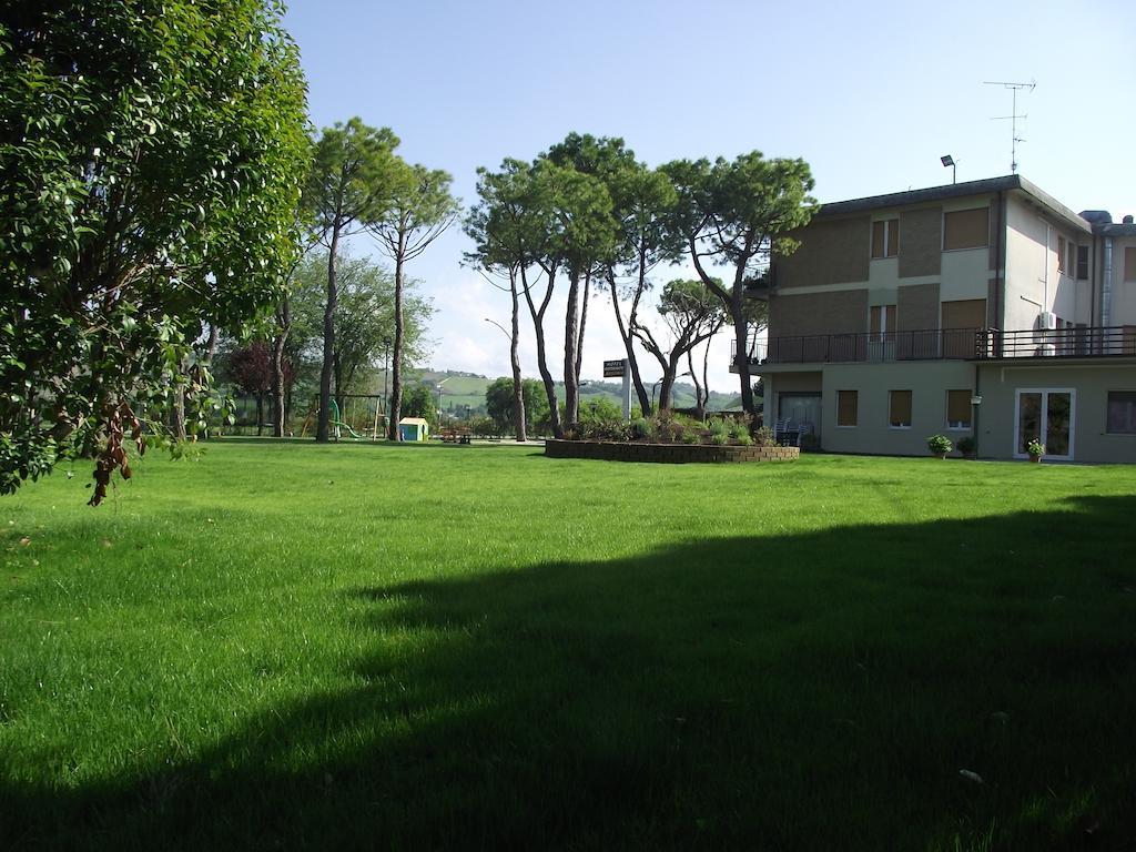 Hotel Ausonia Monte Porzio Ngoại thất bức ảnh