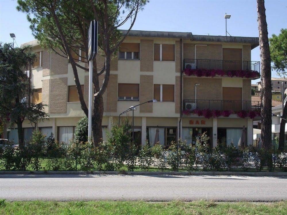 Hotel Ausonia Monte Porzio Ngoại thất bức ảnh
