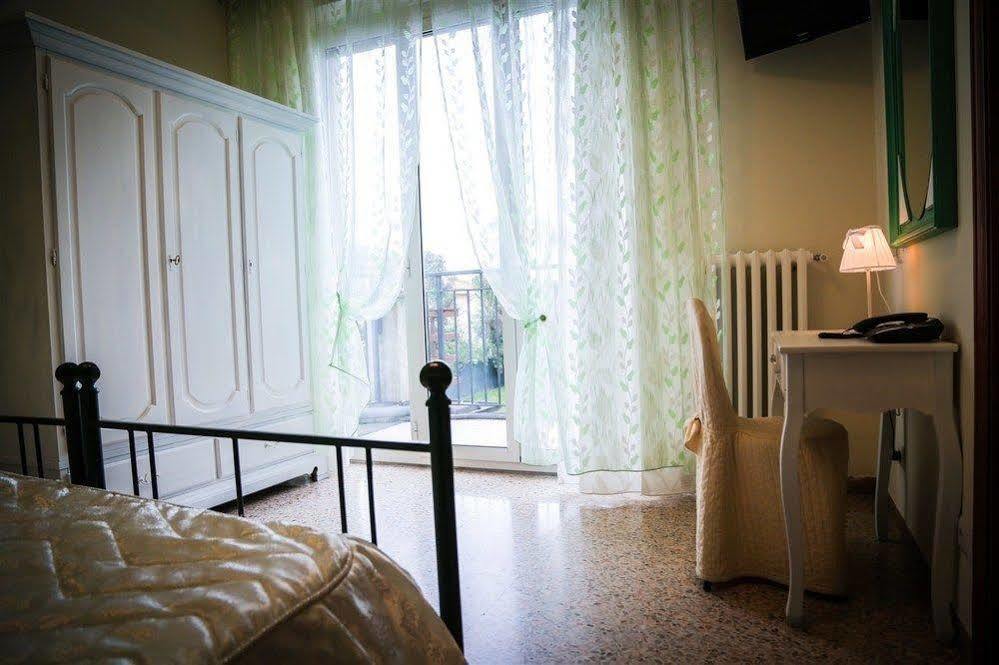 Hotel Ausonia Monte Porzio Ngoại thất bức ảnh